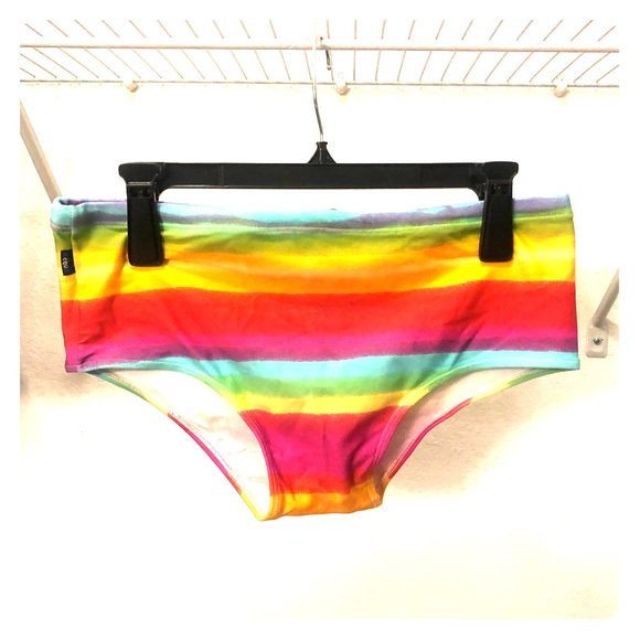 Other - Brazilian SUNGA ☀️